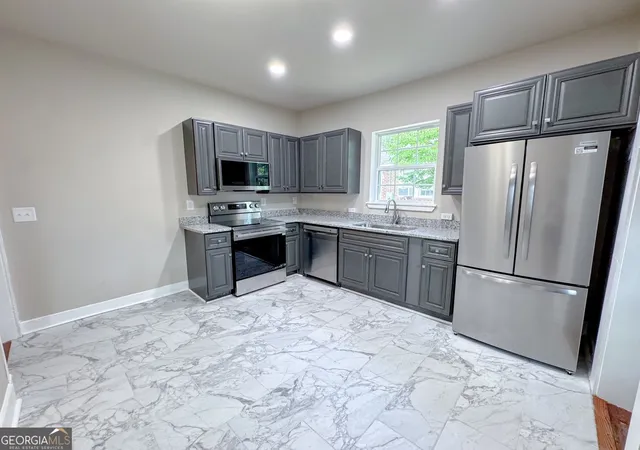 Photo 4 of Single family home for sale at 5 Fir St NE, Rome, GA 30161 | MLS# 10843789 | Listing updated on 2026-09-10