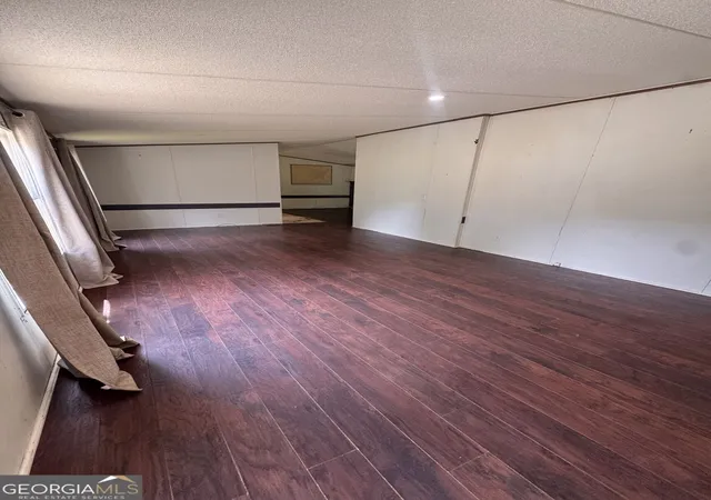 Photo 2 of Manufactured home for sale at 435 Blueberry Ln, Winder, GA 30680 | MLS# 10850782 | Listing updated on 2026-10-06