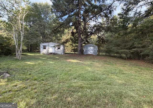 Photo 17 of Single family home for sale at 401 Sparta Hwy NE, Milledgeville, GA 31061 | MLS# 10853618 | Listing updated on 2026-10-09