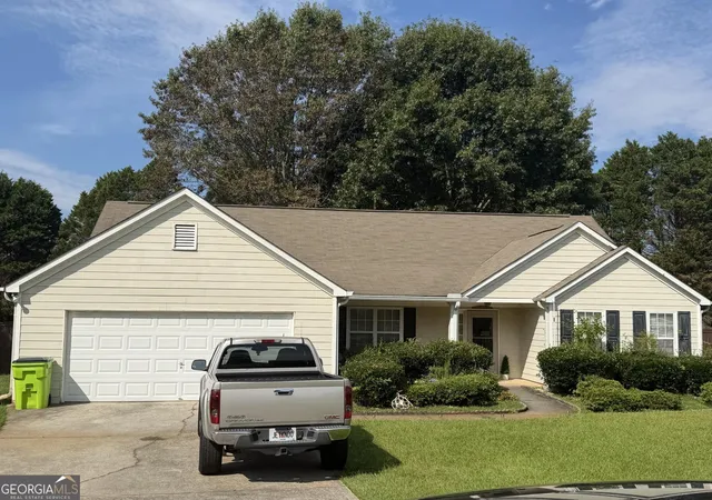 Photo 1 of Single family home for sale at 33 Column Ct, Douglasville, GA 30134 | MLS# 10810831 | Listing updated on 2026-09-15