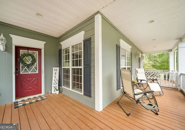 Photo 4 of Single family home for sale at 200 Chaparral Tr, Tyrone, GA 30290 | MLS# 10844211 | Listing updated on 2026-10-04