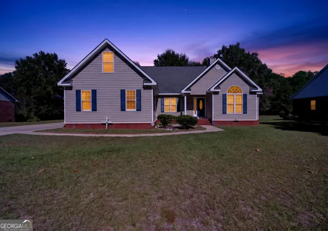Photo 1 of Single family home for sale at 129 Hidden Crk Cir, Lizella, GA 31052 | MLS# 10876448 | Listing updated on 2026-10-28