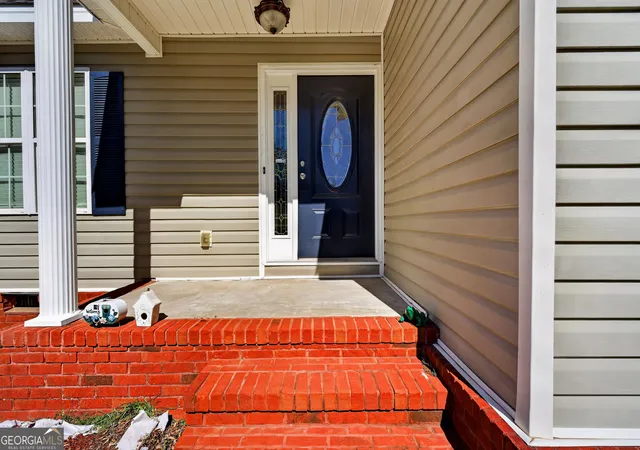 Photo 4 of Single family home for sale at 129 Hidden Crk Cir, Lizella, GA 31052 | MLS# 10876448 | Listing updated on 2026-10-28