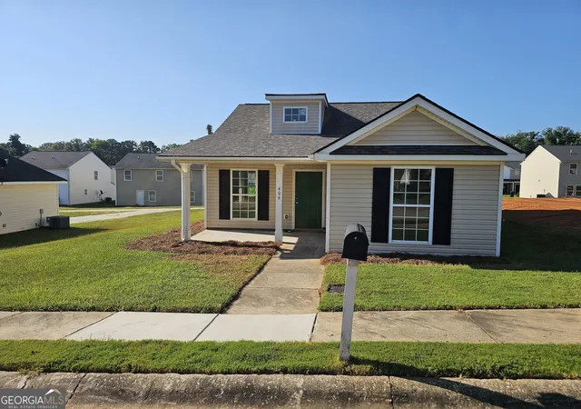 Photo 2 of Sale Pending at 406 Ft Log Ln, Hogansville, GA 30230 | MLS# 10839821 | Listing updated on 2026-09-05