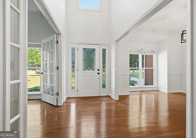 Photo 2 of Single family home for sale at 2330 Rose Walk Dr, Alpharetta, GA 30005 | MLS# 10844618 | Listing updated on 2026-10-05
