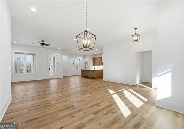 Photo 3 of Single family home for sale at 115 Oak Hl Cir, Eatonton, GA 31024 | MLS# 10836957 | Listing updated on 2026-09-15
