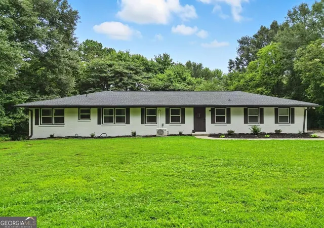 Photo 1 of Sale Pending at 933 Old Noonday Sch House Rd, Marietta, GA 30066 | MLS# 10838062 | Listing updated on 2026-09-08