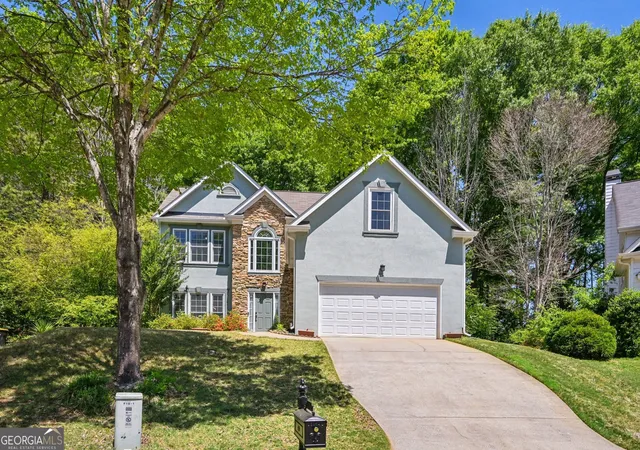 Photo 3 of Single family home for sale at 15 Briarleigh Way, Newnan, GA 30265 | MLS# 10838664 | Listing updated on 2026-09-10