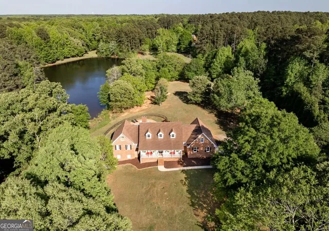 Photo 2 of Single family home for sale at 136 Hidden Lake Dr, Hull, GA 30646 | MLS# 10839406 | Listing updated on 2026-09-04
