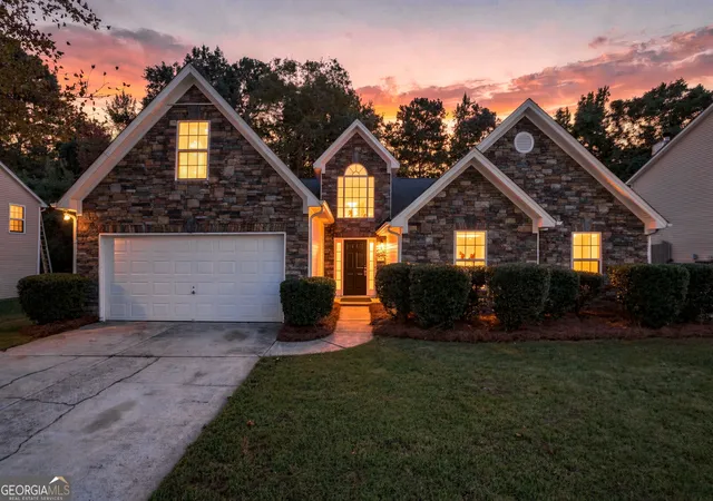 Photo 2 of Single family home for sale at 3590 Hamilton Crk Trl, Buford, GA 30519 | MLS# 10852914 | Listing updated on 2026-10-08