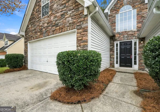 Photo 3 of Single family home for sale at 3590 Hamilton Crk Trl, Buford, GA 30519 | MLS# 10852914 | Listing updated on 2026-10-08