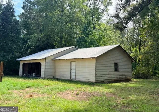 Photo 4 of Manufactured home for sale at 105 Felton Dr, Milledgeville, GA 31061 | MLS# 10850369 | Listing updated on 2026-10-05