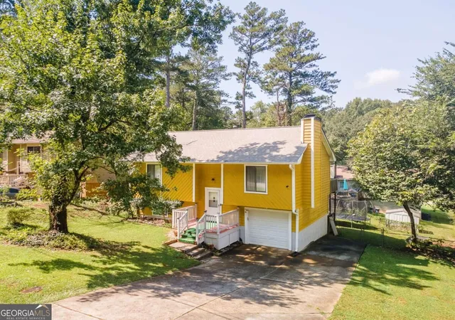 Photo 1 of Single family home for sale at 728 Mountain Village Dr, Stone Mountain, GA 30083 | MLS# 10853537 | Listing updated on 2026-10-09
