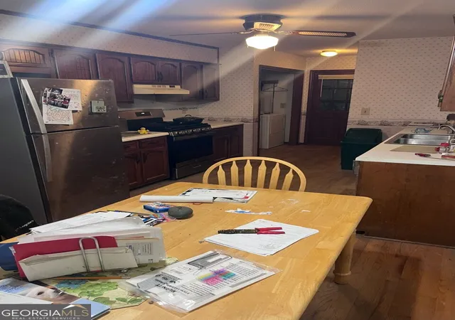Photo 3 of Sale Pending at 140 Brierwood Dr, Fayetteville, GA 30215 | MLS# 10846100 | Listing updated on 2026-09-19