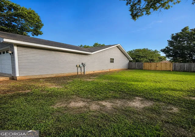 Photo 3 of Single family home for sale at 97 Tiffany Ln, Warner Robins, GA 31093 | MLS# 10840382 | Listing updated on 2026-09-18