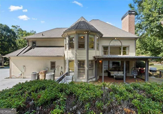 Photo 3 of Single family home for sale at 1720 Monarch Ct, Cumming, GA 30041 | MLS# 10851505 | Listing updated on 2026-10-08