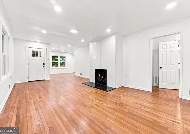 Photo 4 of Single family home for sale at 1382 Childress Dr, Atlanta, GA 30311 | MLS# 10820995 | Listing updated on 2026-09-10
