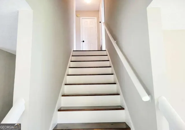 Photo 3 of Single family home for sale at 1980 Hunters Ridge Dr, Lawrenceville, GA 30044 | MLS# 10850895 | Listing updated on 2026-10-04