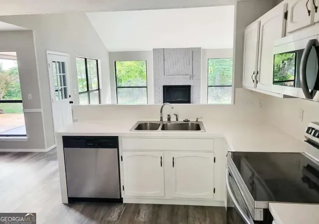 Photo 4 of Single family home for sale at 1980 Hunters Ridge Dr, Lawrenceville, GA 30044 | MLS# 10850895 | Listing updated on 2026-10-04