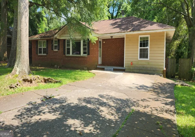 Photo 3 of Single family home for sale at 115 Burnside St, Jonesboro, GA 30236 | MLS# 10841606 | Listing updated on 2026-09-22