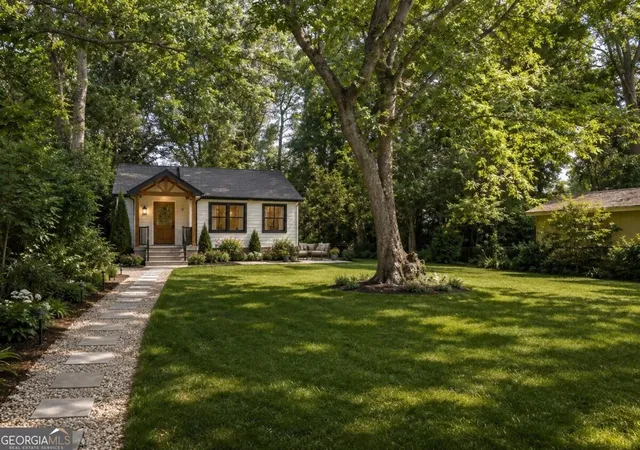 Photo 3 of Single family home for sale at 2164 Browns Ml Rd SE, Atlanta, GA 30315 | MLS# 10841247 | Listing updated on 2026-09-08