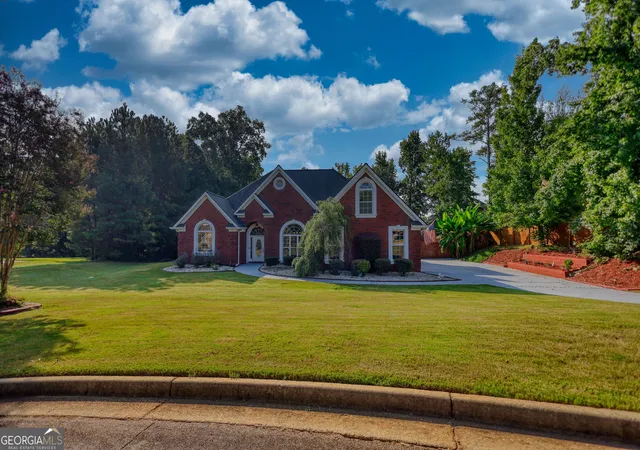 Photo 3 of Single family home for sale at 2052 Whippoorwill Way, Conyers, GA 30094 | MLS# 10841469 | Listing updated on 2026-09-08