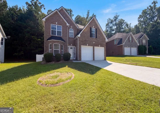 Single family home for sale at 330 Oxnard Cir SW, Atlanta, GA 30331 | MLS# 10841276
