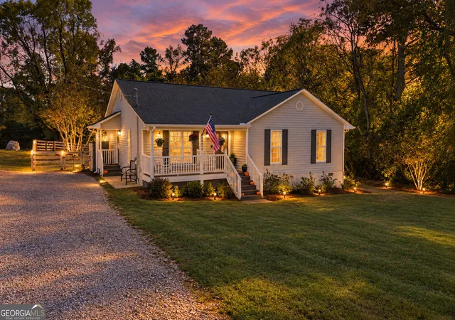 Photo 2 of Single family home for sale at 10411 Double Bridges Rd, Winterville, GA 30683 | MLS# 10846797 | Listing updated on 2026-10-01
