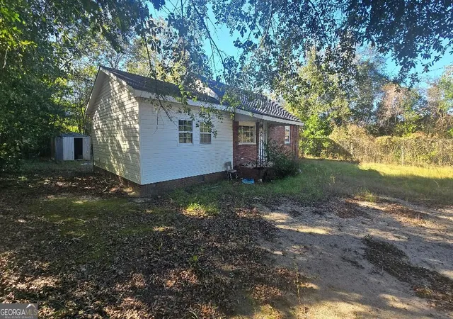 Photo 4 of Single family home for sale at 145 Virginia St, Cordele, GA 31015 | MLS# 10880083 | Listing updated on 2026-10-30