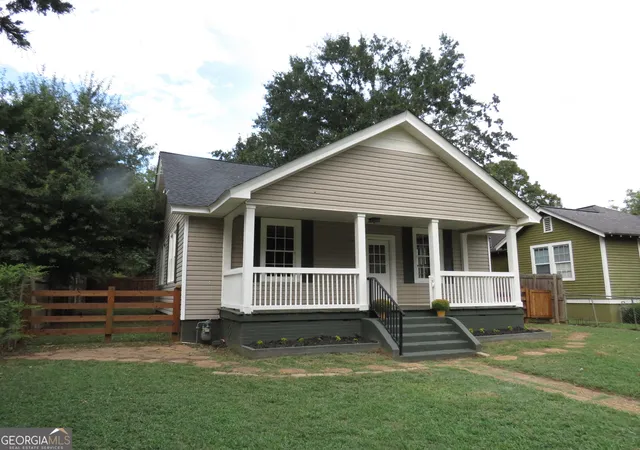 Photo 3 of Single family home for sale at 574 Lane St, Rockmart, GA 30153 | MLS# 10848454 | Listing updated on 2026-10-15