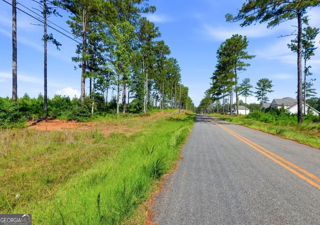 Photo 3 of Sale Pending at 680 Giles Rd, Forsyth, GA 31029 | MLS# 10844428 | Listing updated on 2026-09-18