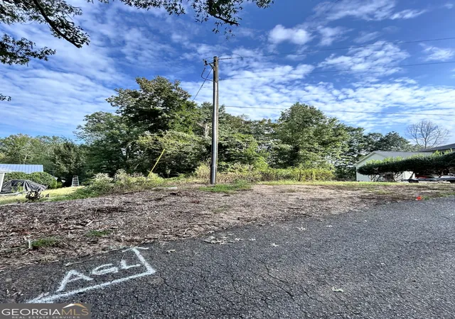 Photo 2 of Land for sale at 4033 Sargent, Gainesville, GA 30506 | MLS# 10872288 | Listing updated on 2026-10-27