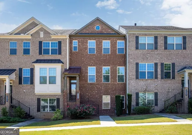 Photo 1 of Townhouse for sale at 3373 N Twin Aly, Milton, GA 30004 | MLS# 10847798 | Listing updated on 2026-10-01