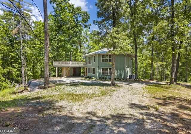 Single family home for sale at 484 Mountain Stream Ln, Lakemont, GA 30552 | MLS# 10769373