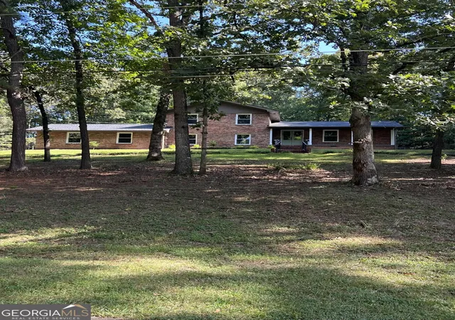 Photo 2 of Single family home for sale at 203 Woodland Dr, Calhoun, GA 30701 | MLS# 10845653 | Listing updated on 2026-09-28