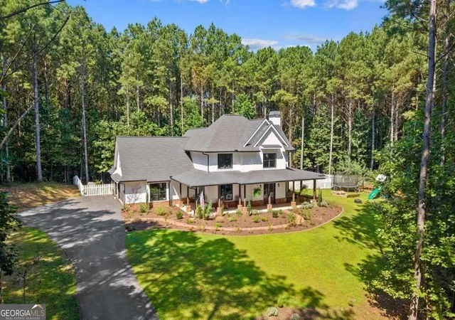 Photo 3 of Single family home for sale at 620 Foxpaw Leaf Ln, Ellijay, GA 30536 | MLS# 10842466 | Listing updated on 2026-10-23