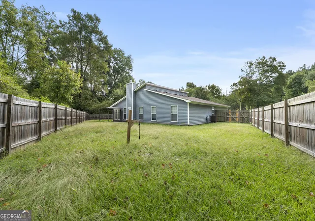 Photo 3 of Single family home for sale at 465 Cedar Ct, Riverdale, GA 30274 | MLS# 10852761 | Listing updated on 2026-10-08