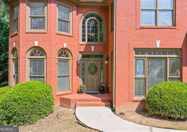 Photo 3 of Single family home for sale at 163 Woodcliff Dr, Suwanee, GA 30024 | MLS# 10842411 | Listing updated on 2026-09-18