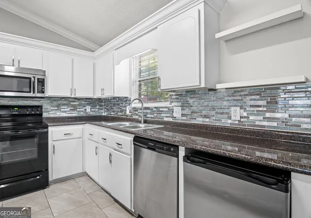 Photo 3 of Single family home for sale at 1435 Firefinder Ln, Hinesville, GA 31313 | MLS# 10839822 | Listing updated on 2026-09-15