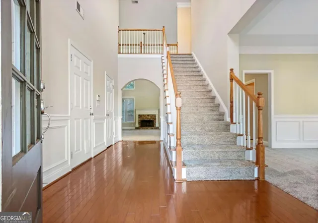 Photo 3 of Single family home for sale at 5723 Vinings Retreat Way Sw, Mableton, GA 30126 | MLS# 10841157 | Listing updated on 2026-10-07