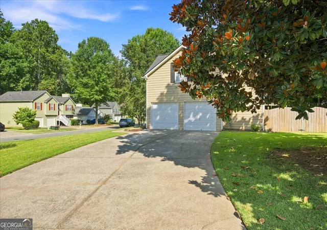 Photo 4 of Single family home for sale at 2928 Noah Dr, Acworth, GA 30101 | MLS# 10838486 | Listing updated on 2026-10-15