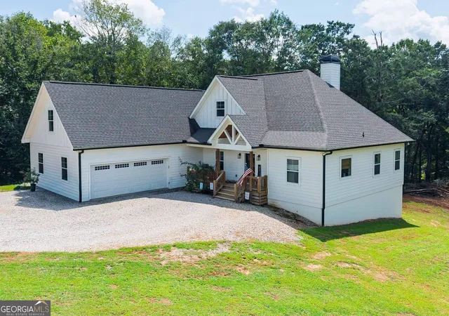 Photo 1 of Single family home for sale at 449 Captains Ct, Clarkesville, GA 30523 | MLS# 10846415 | Listing updated on 2026-09-30