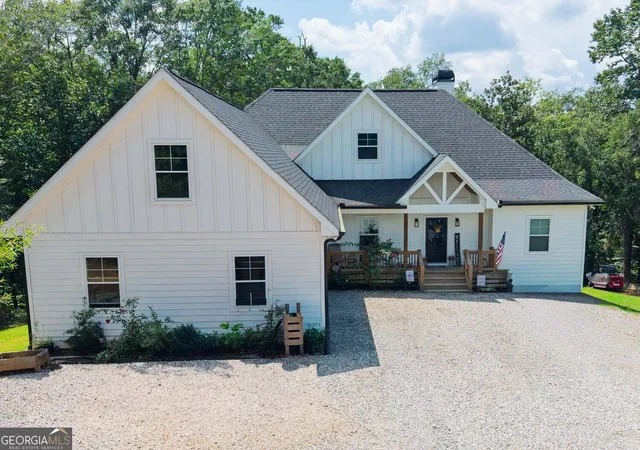 Photo 2 of Single family home for sale at 449 Captains Ct, Clarkesville, GA 30523 | MLS# 10846415 | Listing updated on 2026-09-30