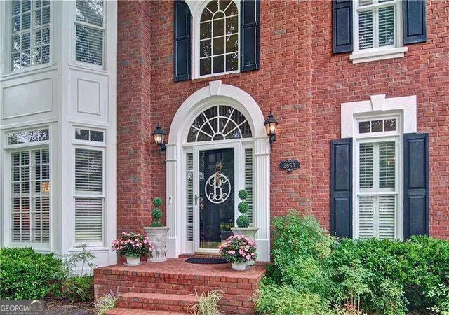 Photo 2 of Single family home for sale at 2853 Marshstone Dr Sw, Marietta, GA 30064 | MLS# 10837226 | Listing updated on 2026-09-15