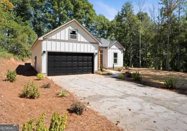Photo 4 of Single family home for sale at 68 Pine Ridge Ct, Summerville, GA 30747 | MLS# 10844577 | Listing updated on 2026-09-11