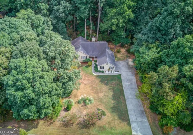 Photo 2 of Single family home for sale at 3244 Holly Stand Ct, Loganville, GA 30052 | MLS# 10846691 | Listing updated on 2026-10-04