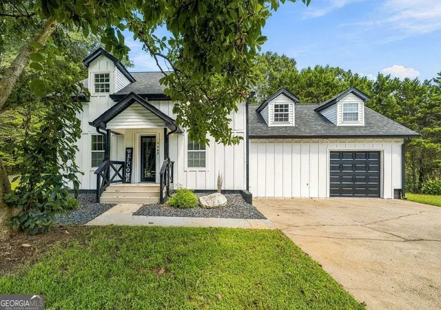 Photo 2 of Single family home for sale at 6488 Nebo Rd, Hiram, GA 30141 | MLS# 10853591 | Listing updated on 2026-10-09