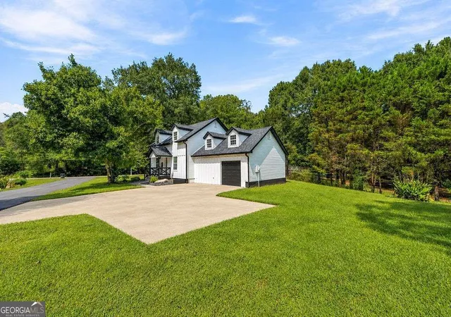 Photo 3 of Single family home for sale at 6488 Nebo Rd, Hiram, GA 30141 | MLS# 10853591 | Listing updated on 2026-10-09