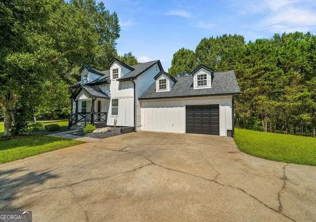 Photo 4 of Single family home for sale at 6488 Nebo Rd, Hiram, GA 30141 | MLS# 10853591 | Listing updated on 2026-10-09