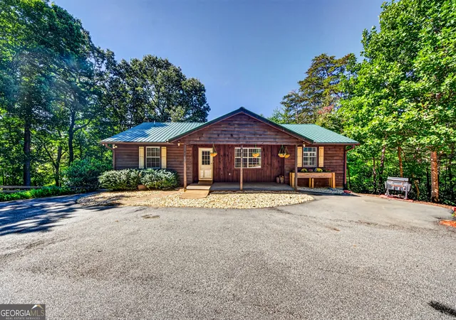Photo 1 of Single family home for sale at 90 Amber Ln, Tiger, GA 30576 | MLS# 10844421 | Listing updated on 2026-09-30